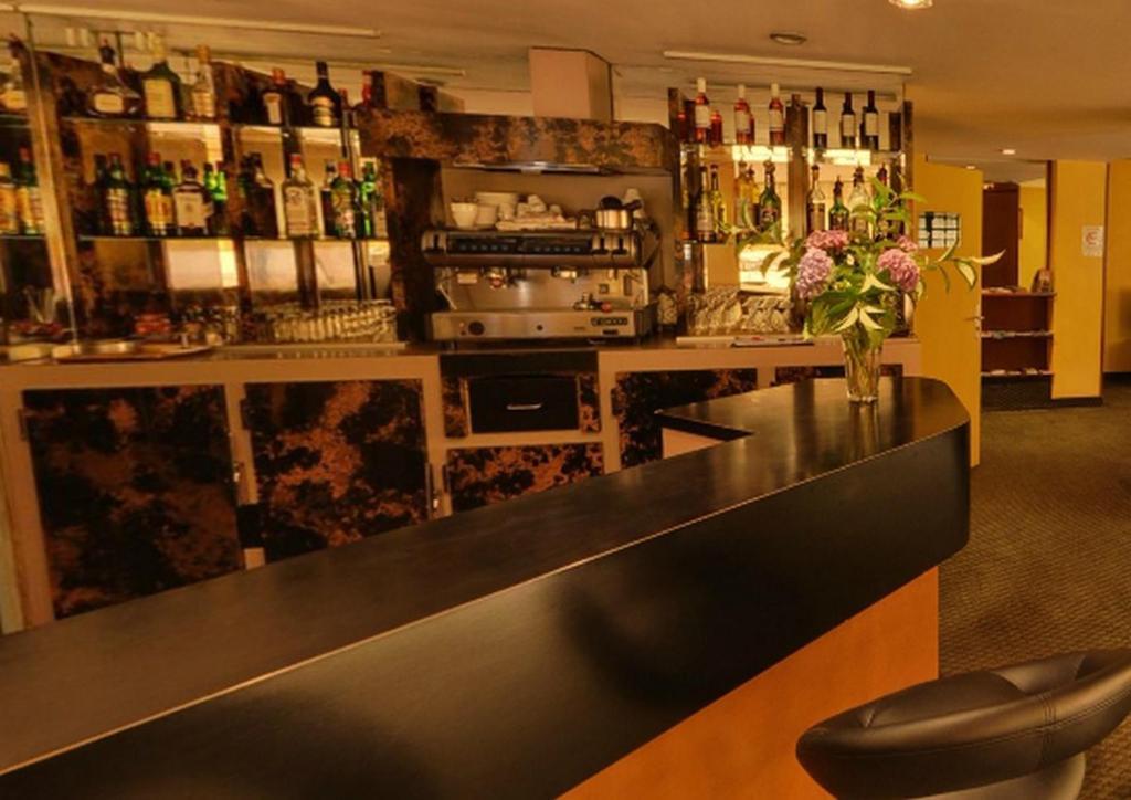 Inter-Hotel Toulouse Aeroport บลานญัก ภายนอก รูปภาพ