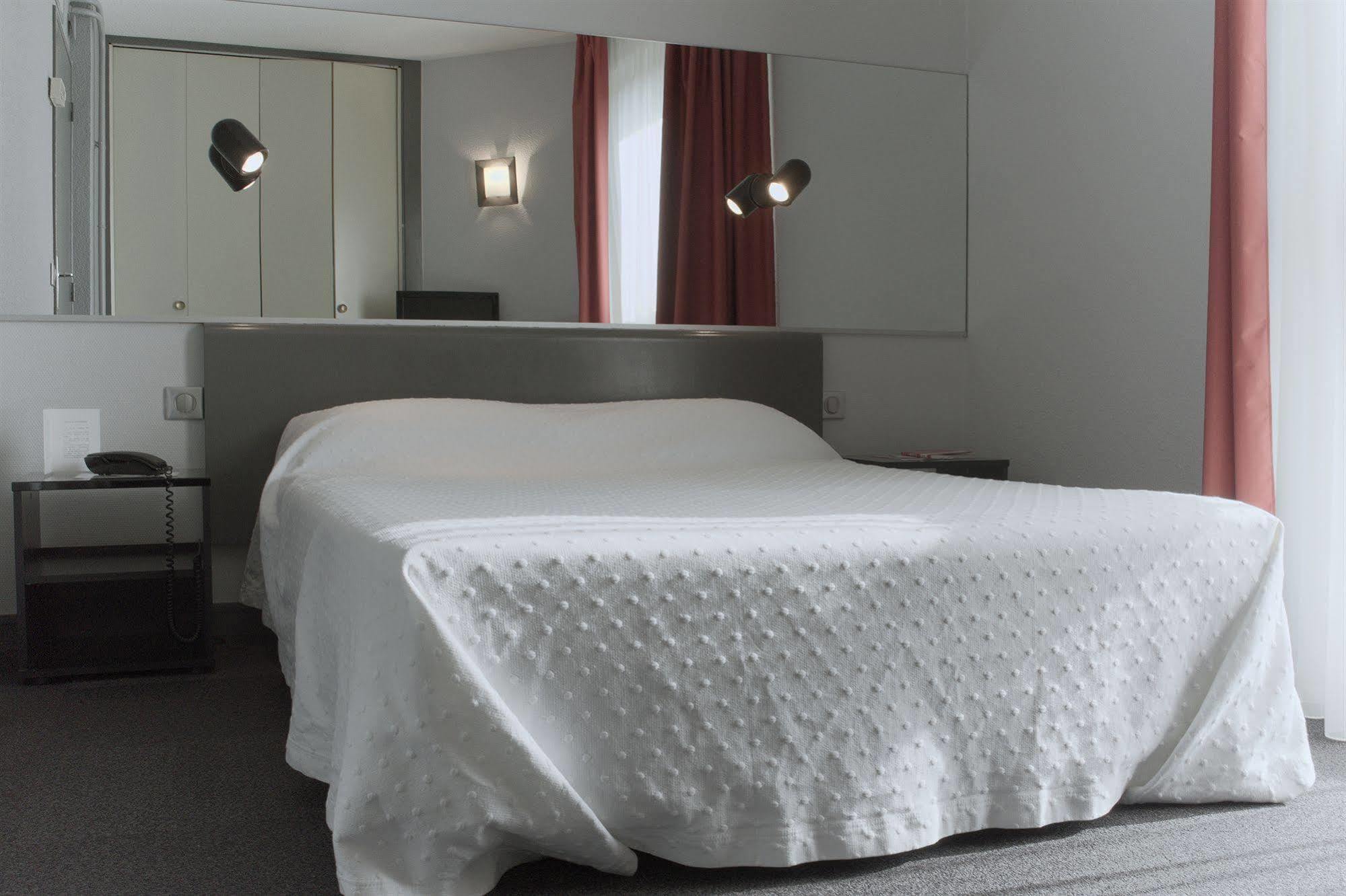 Inter-Hotel Toulouse Aeroport บลานญัก ภายนอก รูปภาพ